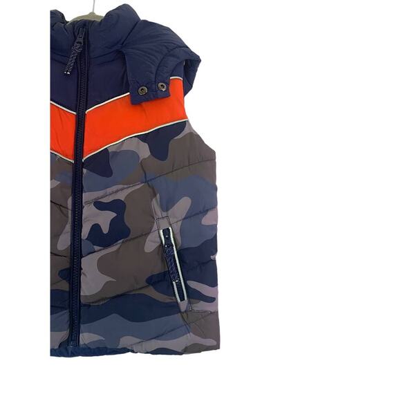 MINI BODEN Boy's Camo Puffer Vest / Size: 3-4 - Picture 6 of 10